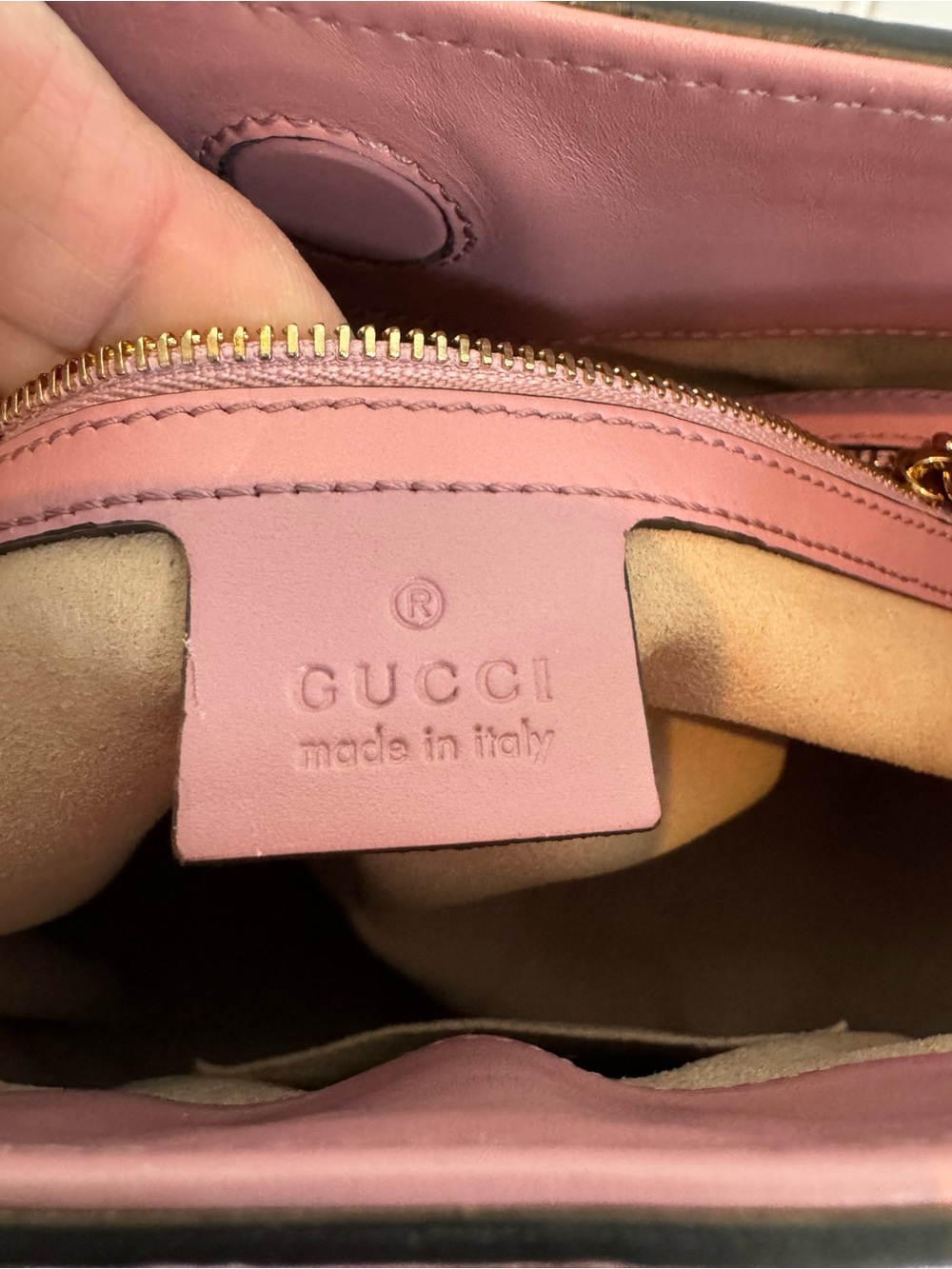 Gucci Guccissima Pink GG-Embossed Leather Tote - Crossbody - Picture 2 of 7